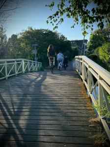 Crossing a wooden bridge on IJsclubpad