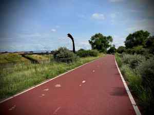 On Cantineweg, approaching Walstropad bridge