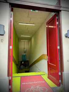 Entrance to Waagstalling cycle parking