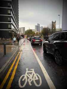 Painted lane, without protection