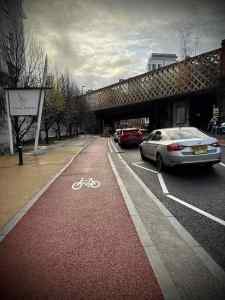 Continuous footway across Dearmans Place