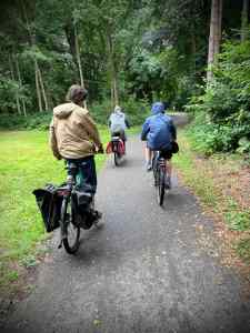 On the path around Kasteel de Wittenburg