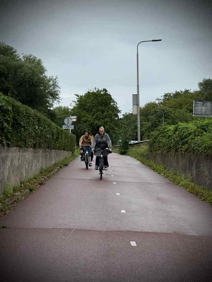 Taking the underpass under the S101 Benoordenhoutseweg