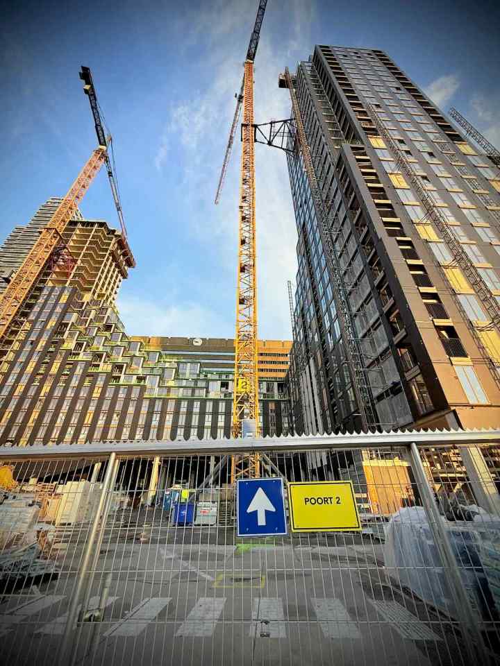 Development in front of Den Haag Centraal