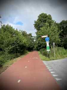 Cycle path next to S200 Professor B.M. Teldersweg