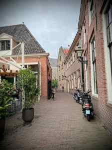 Street to Burcht van Leiden