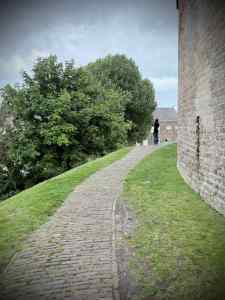 Path around Burcht van Leiden