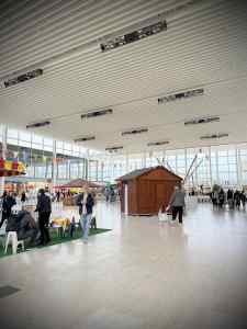 Middleton Hall, centre:mk