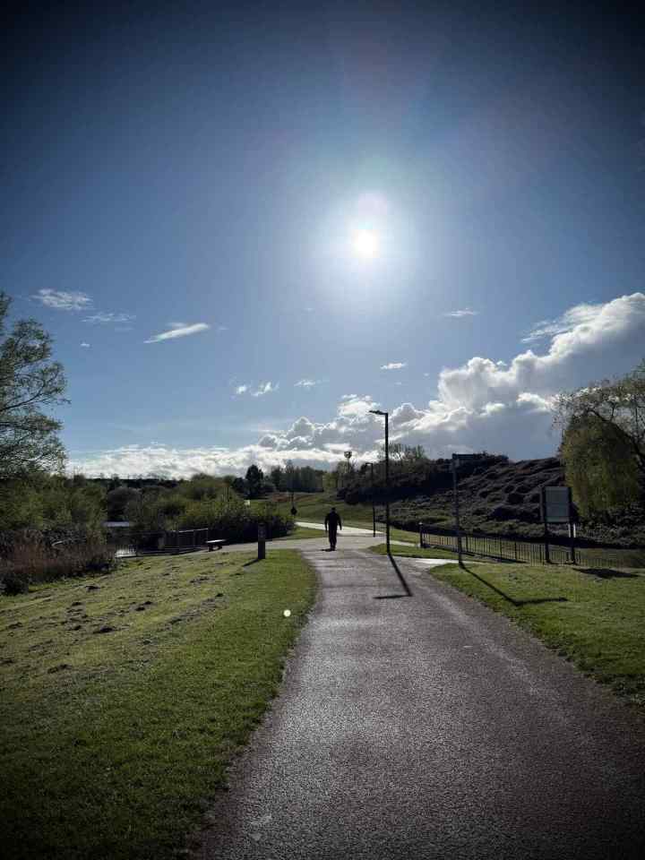 Redway at the top of Lodge Lake