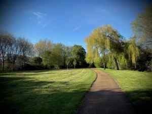 Redway through North Loughton Valley Park