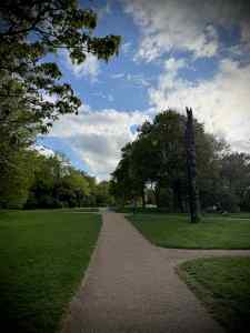 Path through Campbell Park