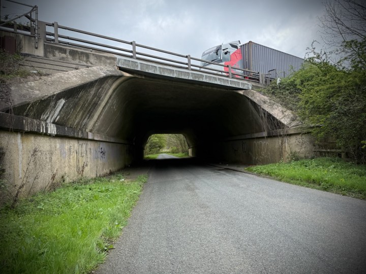 Approaching M1 motorway bridge