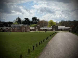 Approaching the Woburn Abbey Deer Park Farm